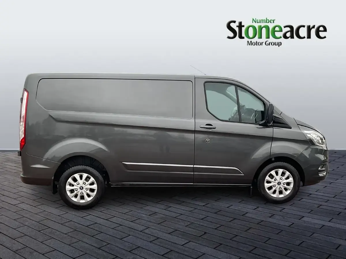 Used Ford Transit Custom Limited 130 HP (95 kW) 2023 Grey Van