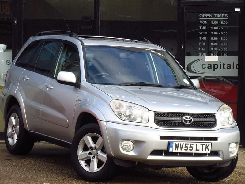Used Toyota RAV4 2005 Silver SUV