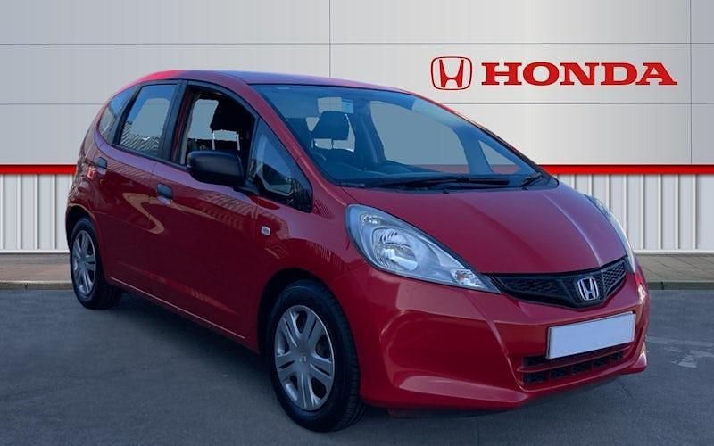 Used Honda Jazz S 90 HP (66 kW) 2015 Hatchback