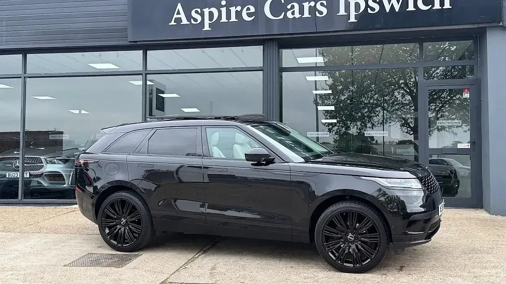 Second-hand Land Rover Range Rover Velar SE 2018 Negru SUV