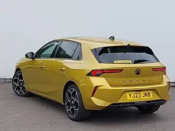 Used Vauxhall Astra Ultimate 2023 Yellow/black Hatchback