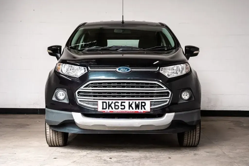 Usado Ford Ecosport Zetec 112 HP (82 kW) 2015 Preto SUV