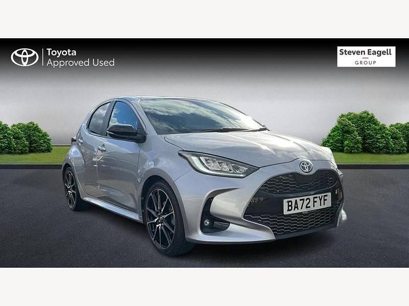 Silver Used 2023 Toyota Yaris Hybrid Sport Hatchback | £18,800 (Fair price) - Image 1/3