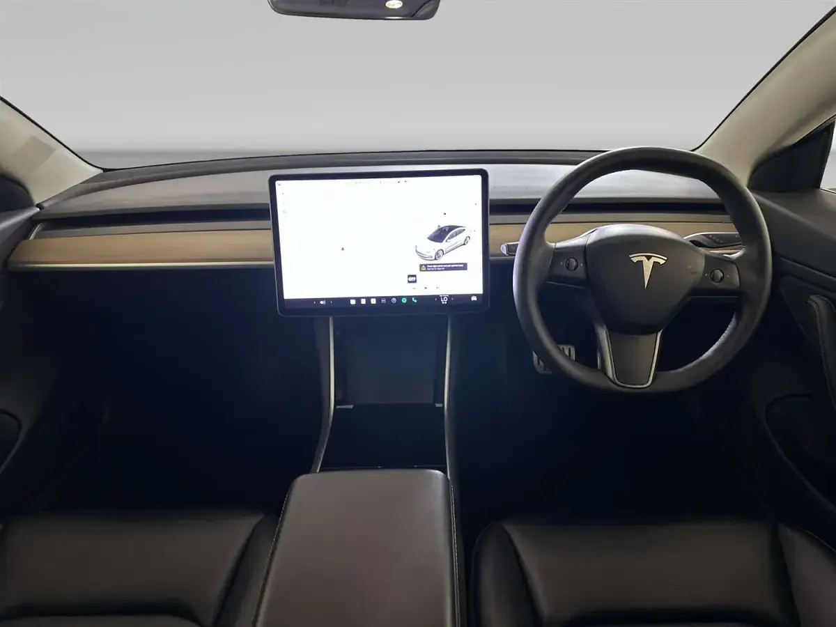 Used Tesla Model 3 Performance 330 kW (449 HP) 2019 White Sedan