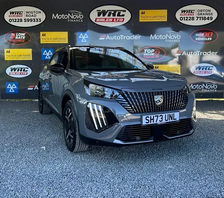Second-hand Peugeot 2008 GT 130 CP (95 kW) 2023 Gri SUV