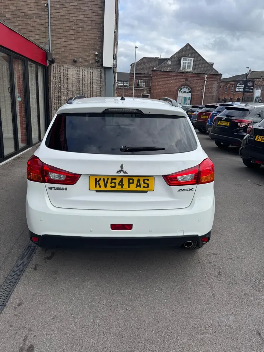 Used Mitsubishi ASX 2015 White SUV