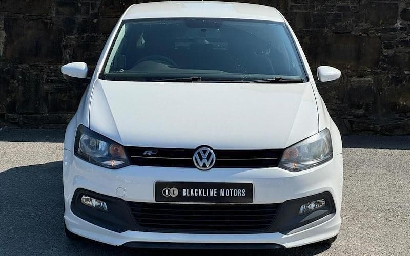 Used VW Polo Style 70 HP (51 kW) 2013 White Hatchback