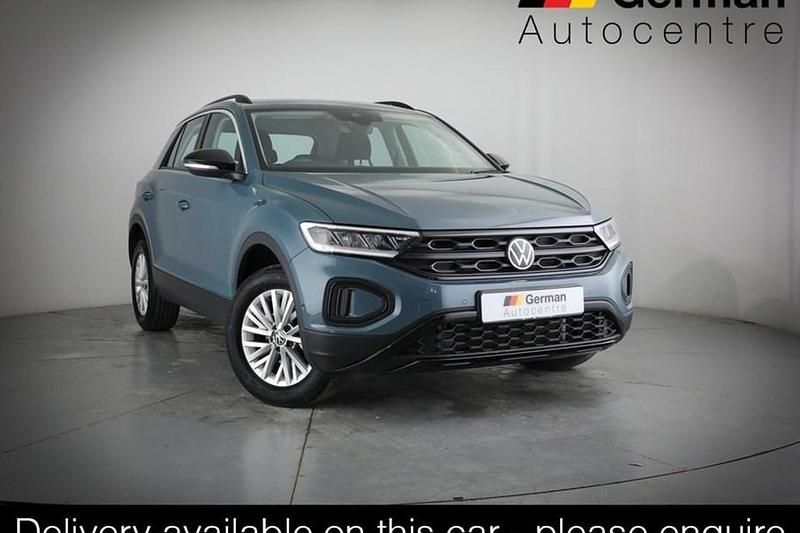 Used VW T-Roc Life 150 HP (110 kW) 2022 Blue SUV