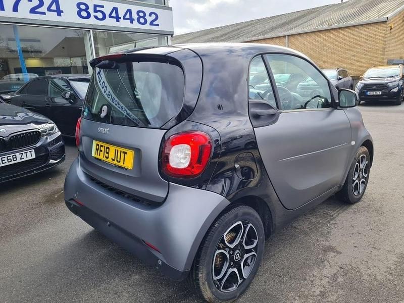 Used Smart ForTwo Electric Drive Premium 60 kW (82 HP) 2019 Black Coupe