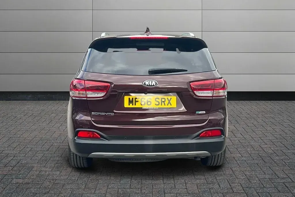 Begagnad Kia Sorento 200 HK (147 kW) 2016 Röd SUV