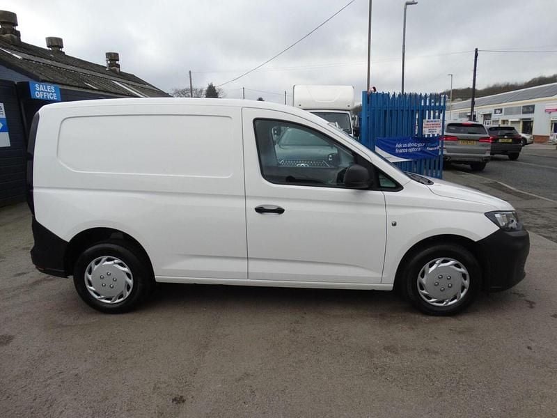 Used VW Caddy S 122 HP (89 kW) 2022 White MPV
