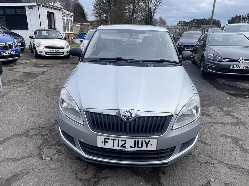 Used Skoda Fabia 60 HP (44 kW) 2012 Silver Hatchback