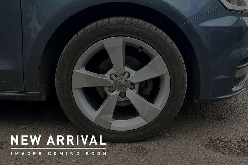 Used Audi A1 Sport 94 HP (69 kW) 2017 Blue Hatchback