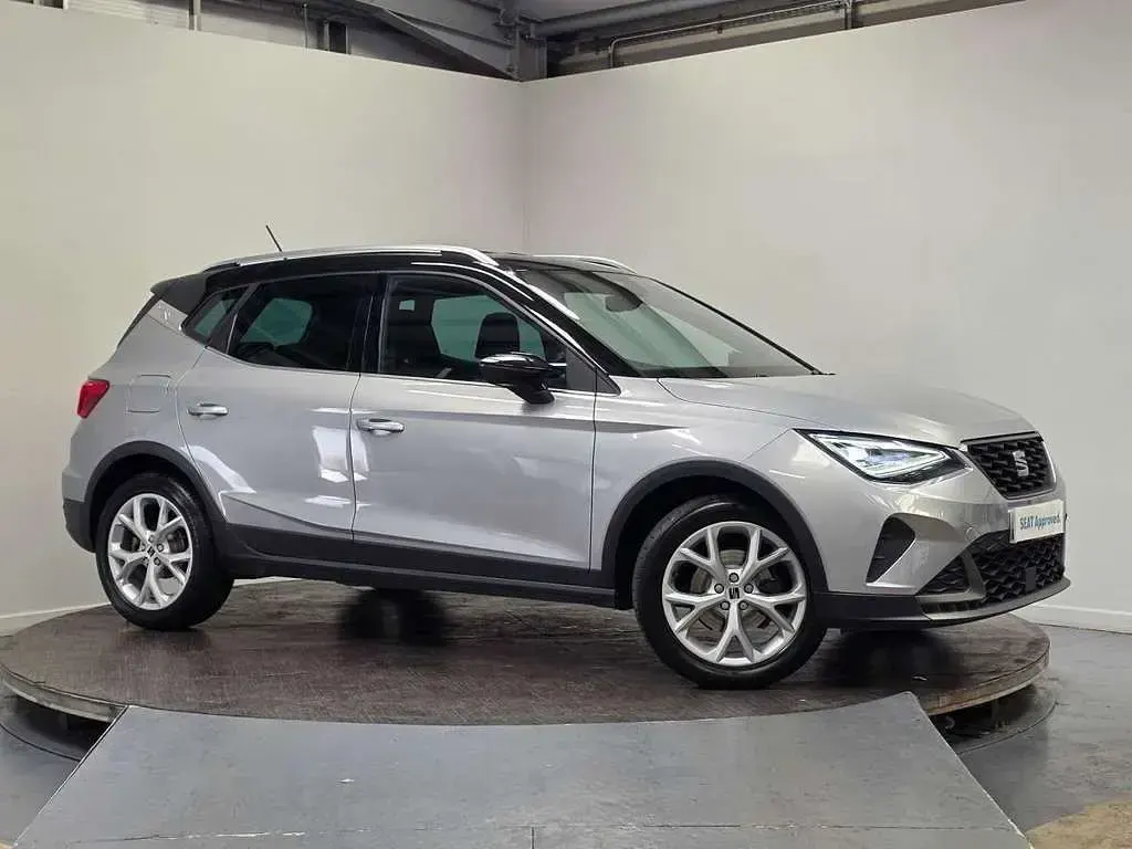 Used Seat Arona FR 108 HP (79 kW) 2022 Silver SUV