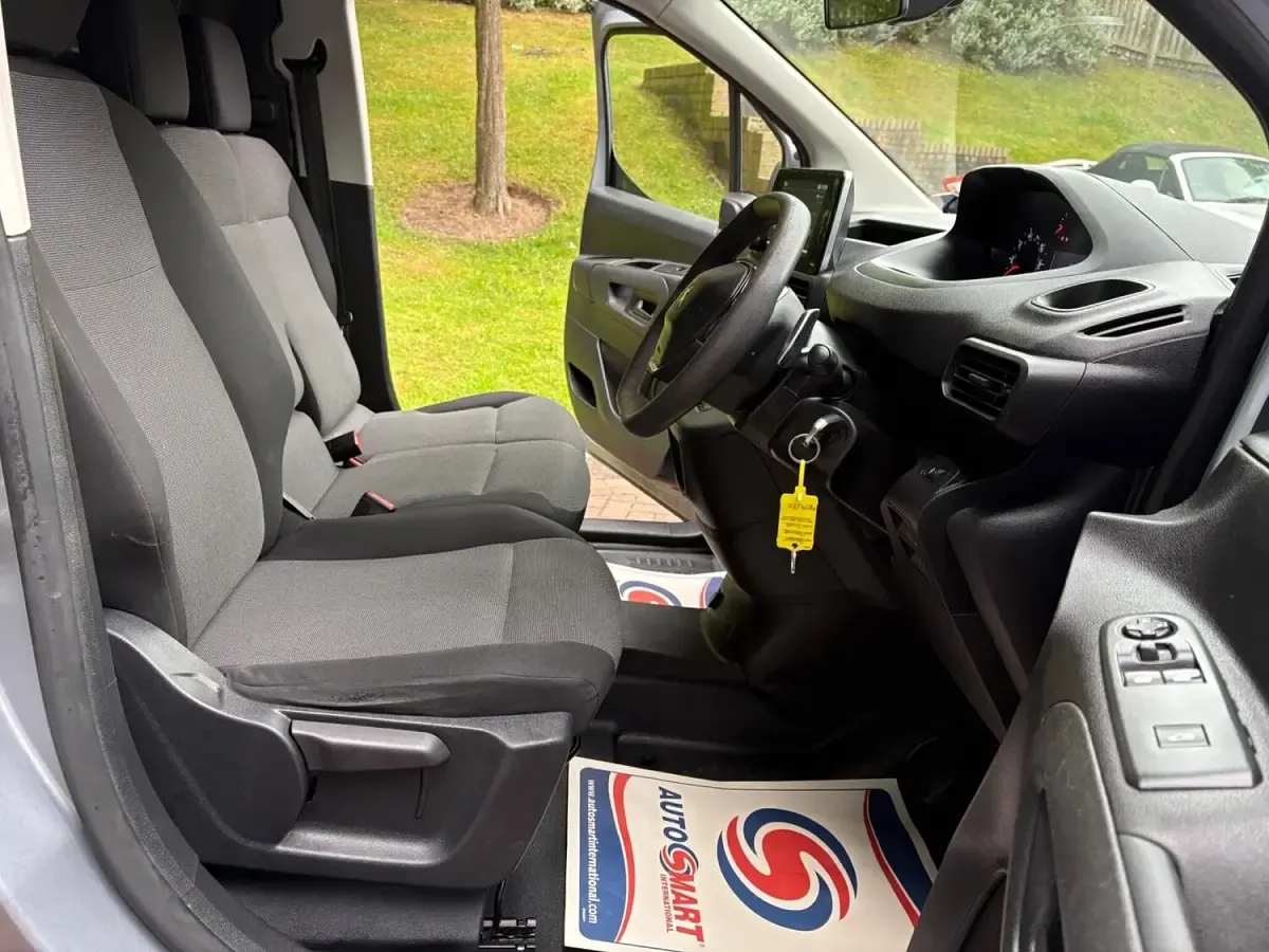 Used Peugeot Partner S 130 HP (95 kW) 2019 Grey MPV