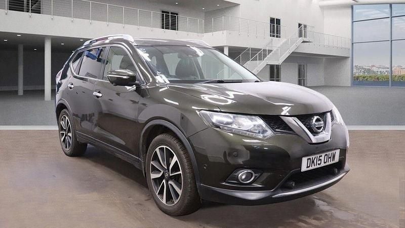 Used Nissan X-Trail Tekna 130 HP (95 kW) 2015 Green SUV