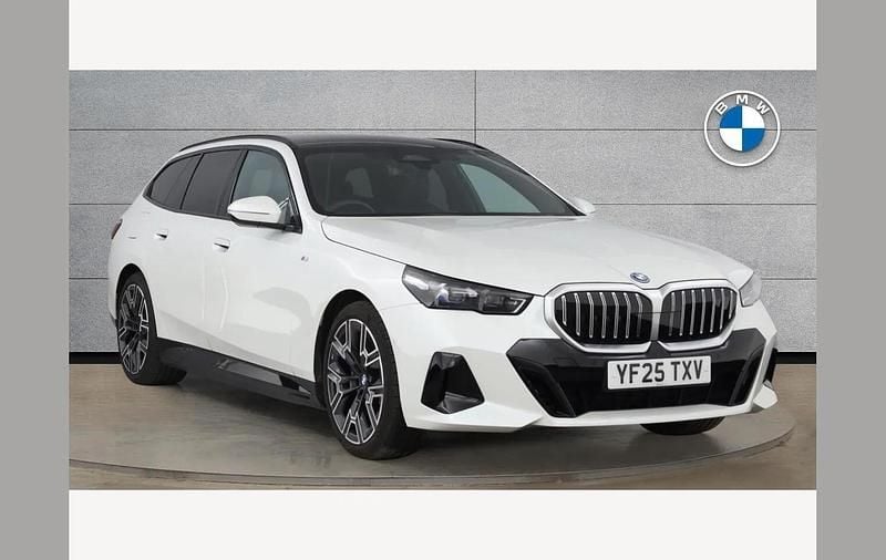Used BMW 530e M Sport 299 HP (219 kW) 2025 White Estate