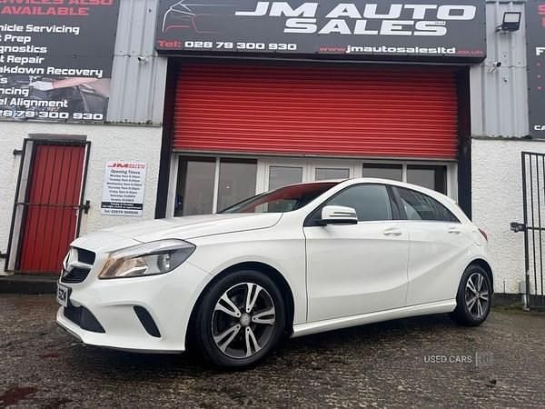 Used Mercedes A180 SE 109 HP (80 kW) 2015 White Hatchback