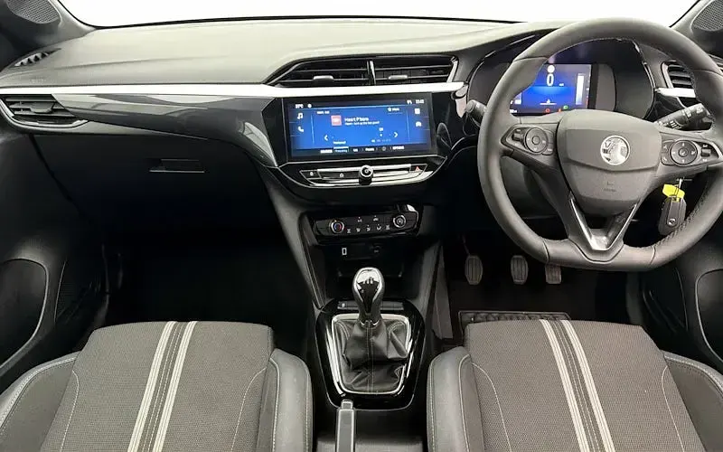 Used Vauxhall Corsa S 75 HP (55 kW) 2024 White Hatchback
