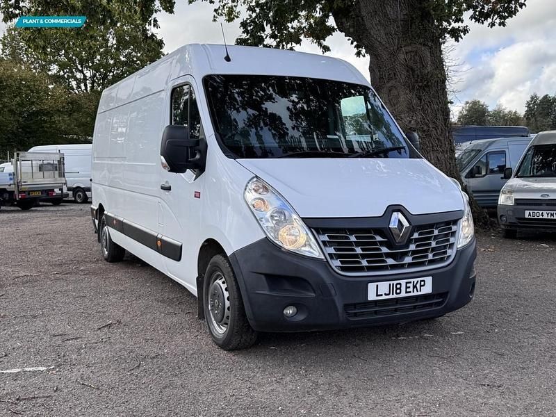 White Used 2018 Renault Master Komfort Van | £9,950 (A bit pricey) - Image 1/4