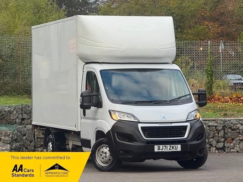 Ice white Used 2021 Peugeot Boxer Business-Line Van | £13,000 (Fair price) - Image 1/4