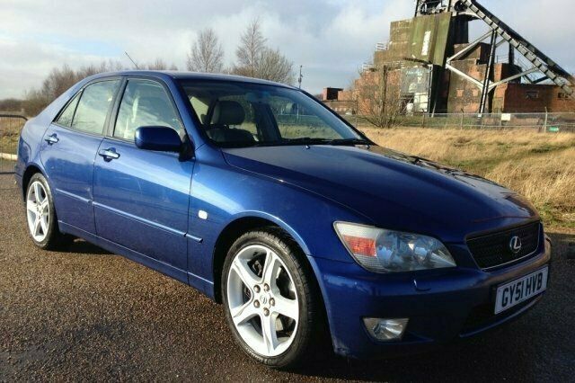 Used 2002 Lexus IS200 Sedan | £1,995 (Good price) - Image 1/4