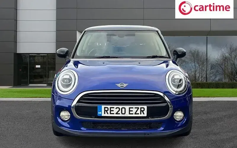 Used Mini Cooper Classic 136 HP (100 kW) 2020 Blue Hatchback