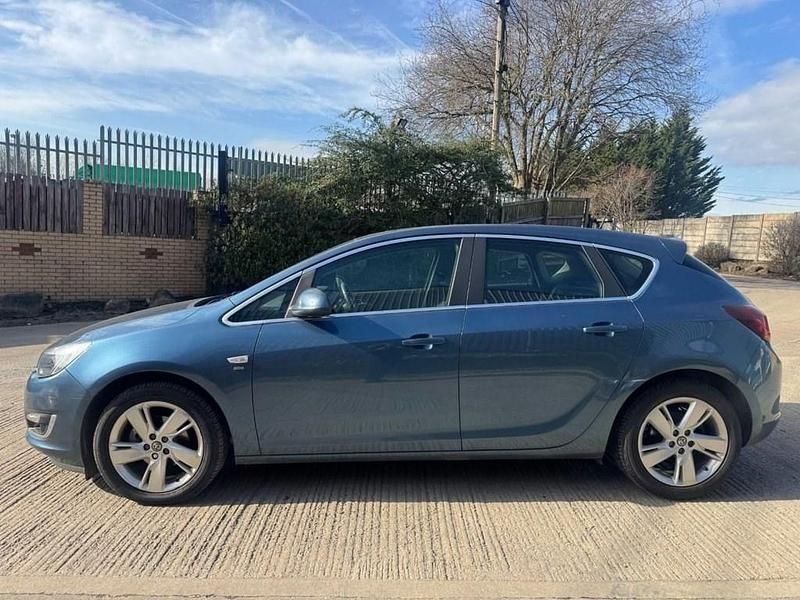Used Vauxhall Astra SRi 2014 Blue Hatchback
