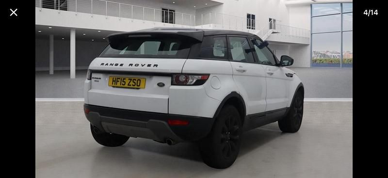 Used Land Rover Range Rover evoque Pure 190 HP (139 kW) 2015 White Estate