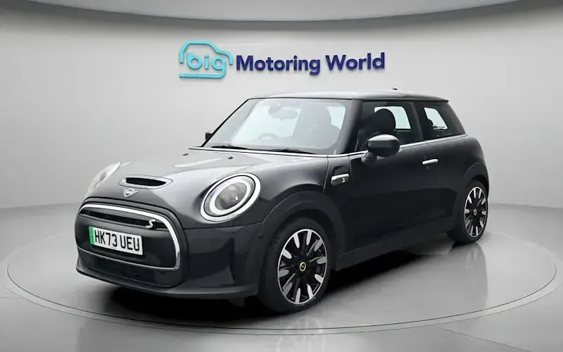 Used Mini Cooper Level 3 135 kW (184 HP) 2023 Hatchback