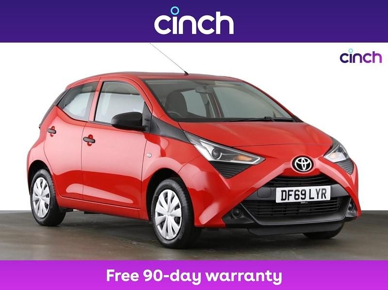 Red Used 2020 Toyota Aygo Hatchback | £8,349 (Good price) - Image 1/3