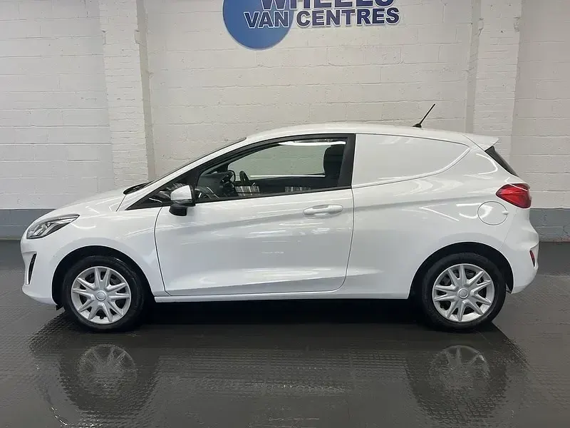 Używany Ford Fiesta 2019 Biały Hatchback