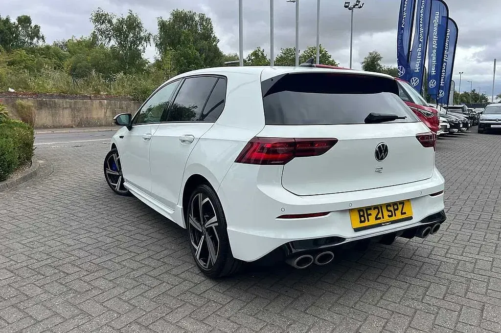 Used VW Golf VIII R 320 HP (235 kW) 2021