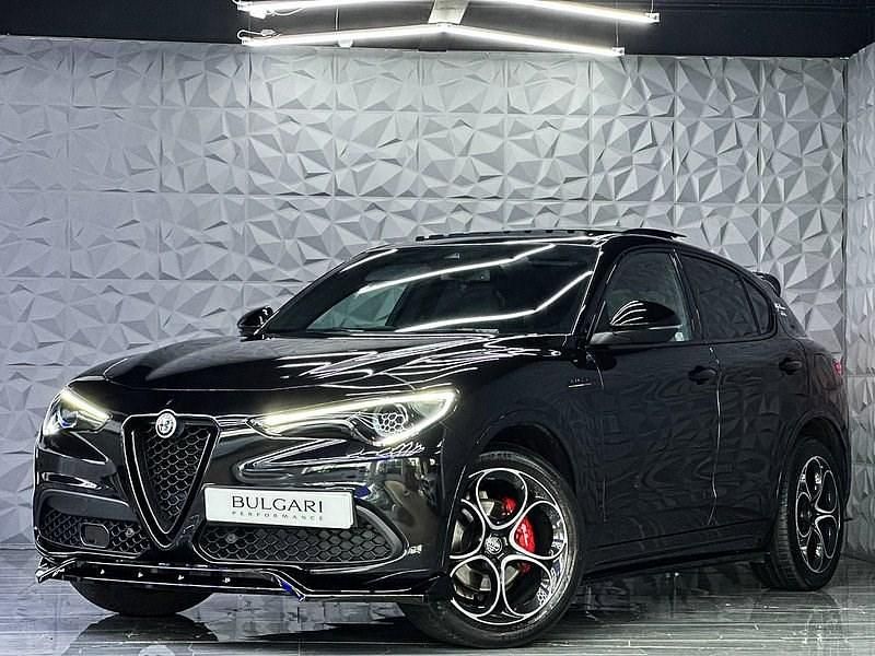 Used Alfa Romeo Stelvio Veloce 280 HP (205 kW) 2022 Black SUV