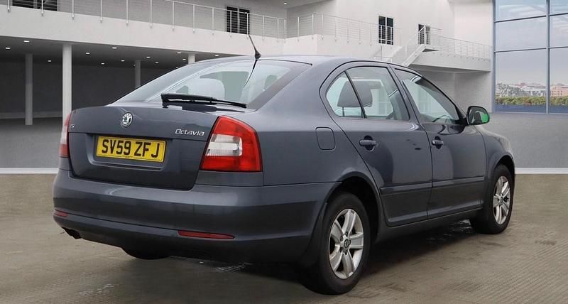 Used Skoda Octavia SE 120 HP (88 kW) 2009 Grey Hatchback