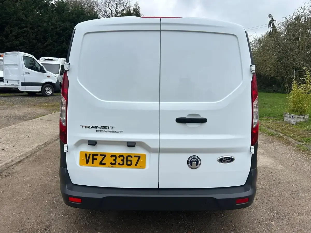 Used Ford Transit 113 HP (83 kW) 2015 White Van