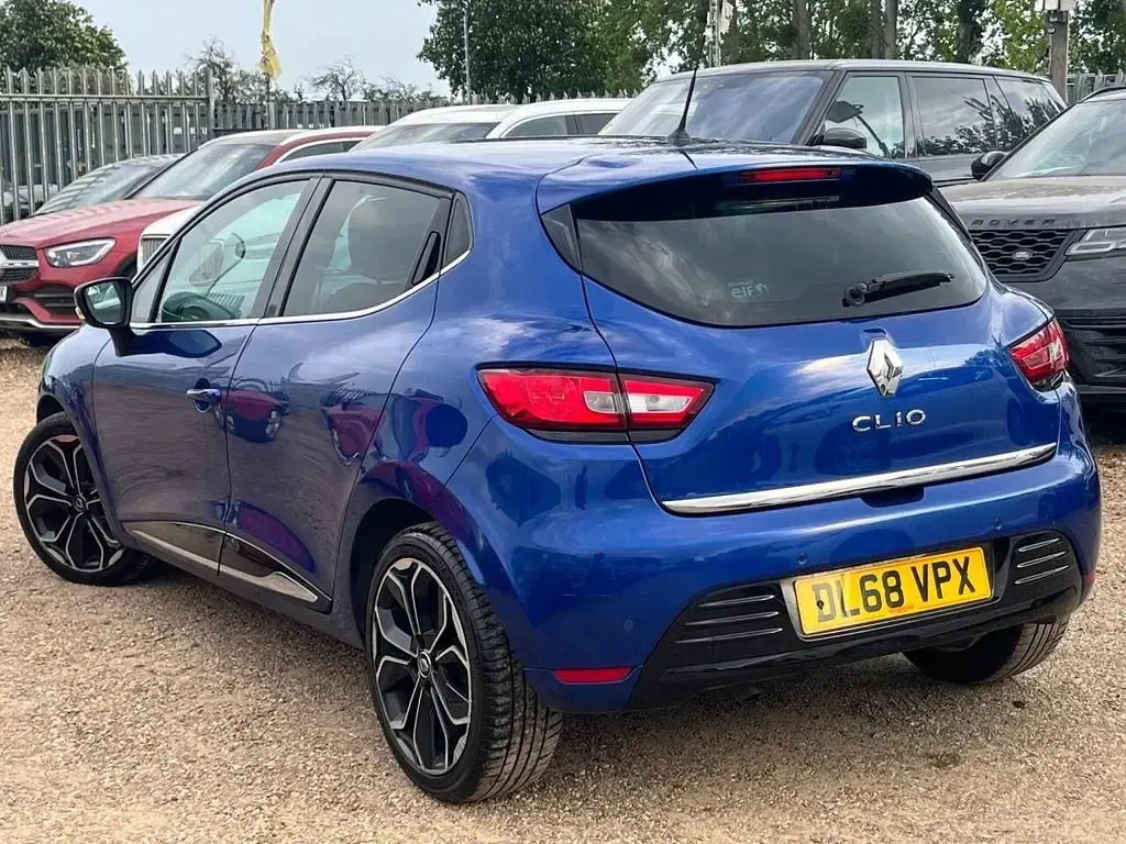 Used Renault Clio Iconic 90 HP (66 kW) 2018 Blue Hatchback