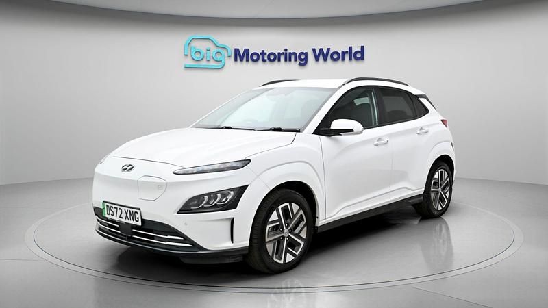 Used Hyundai Kona Premium 150 kW (204 HP) 2022 White SUV
