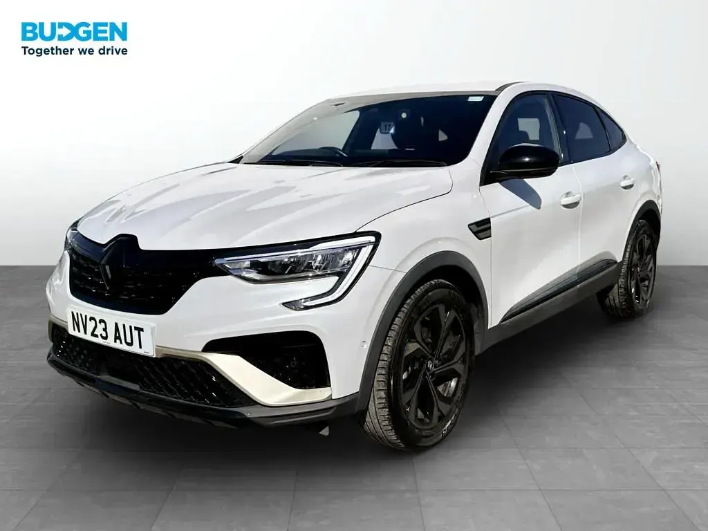 Used Renault Arkana Engineered 2023 White SUV