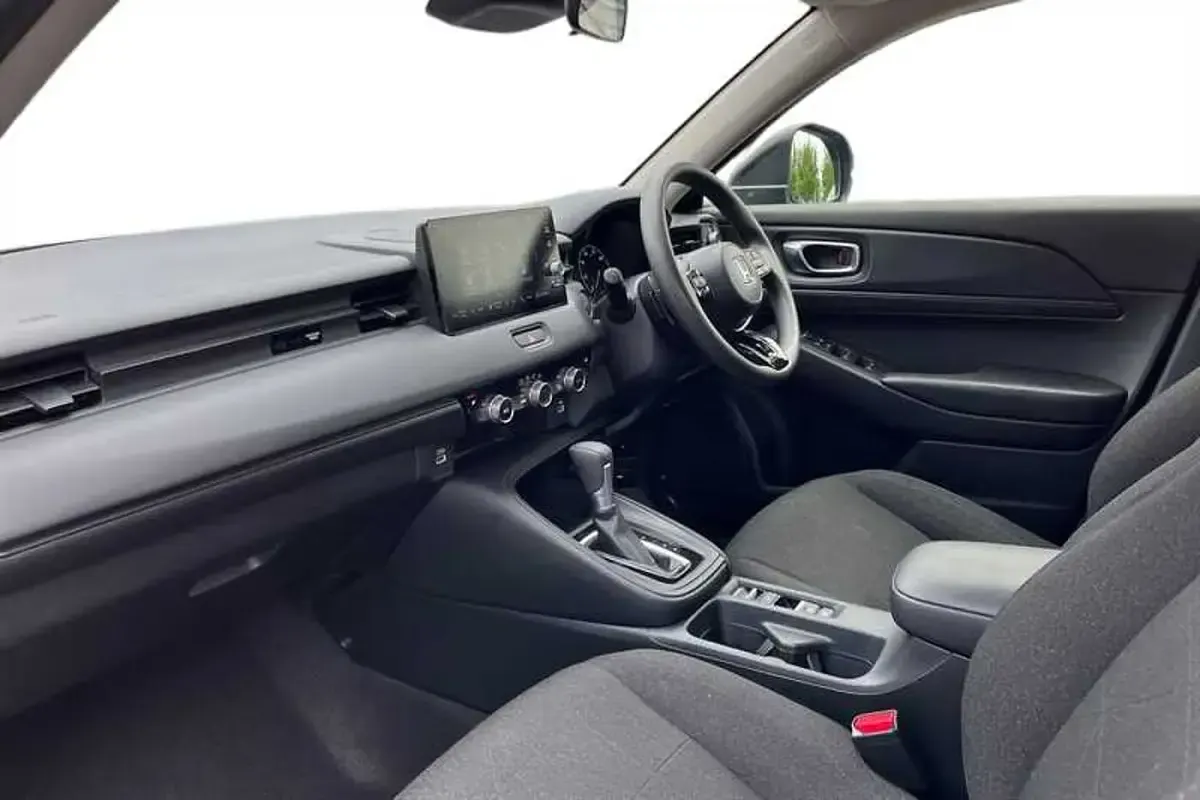 Used Honda HR-V Elegance 131 HP (96 kW) 2023 Crystal black SUV