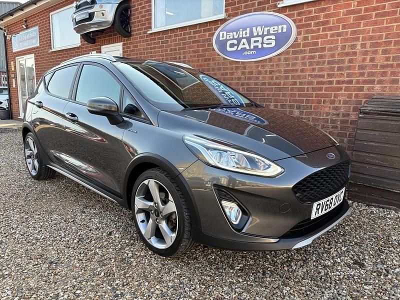 Used Ford Fiesta Active 100 HP (73 kW) 2018 Grey Hatchback
