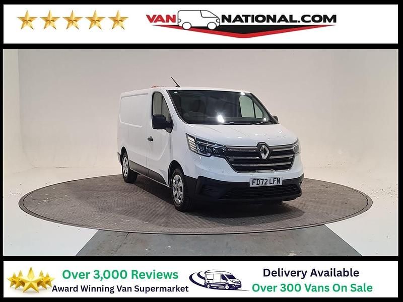 Used Renault Trafic Business 120 HP (88 kW) 2022 White MPV
