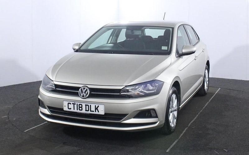 Used VW Polo SE 75 HP (55 kW) 2018 Silver Hatchback