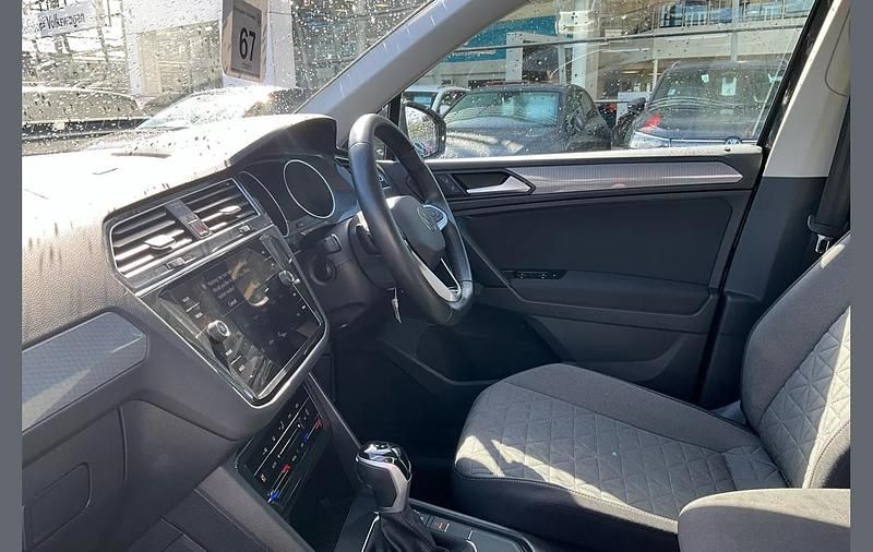 Used VW Tiguan Life 150 HP (110 kW) 2022 Grey SUV