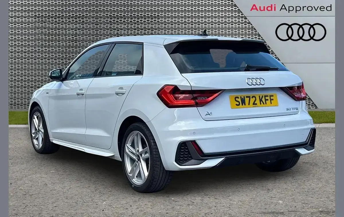 Used Audi A1 S-Line 108 HP (79 kW) 2023 White SUV