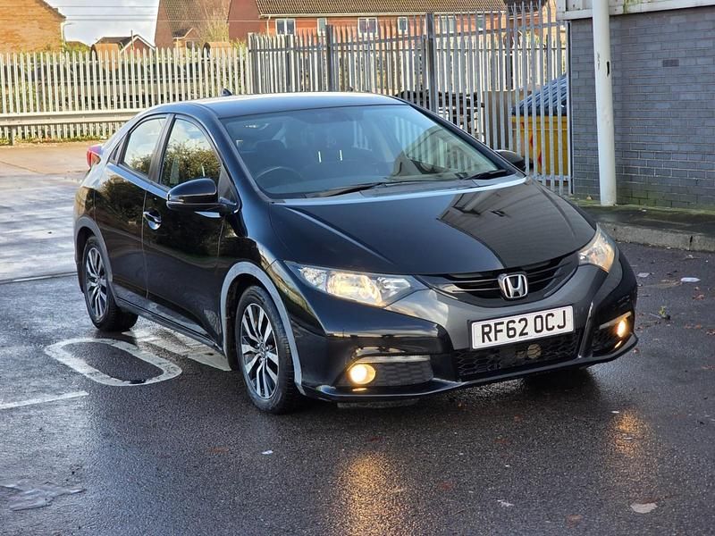Used Honda Civic ES 2013 Black Hatchback