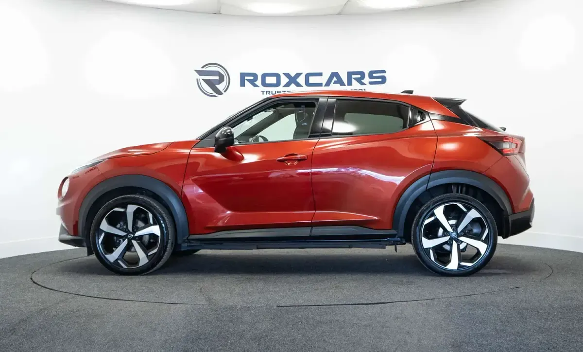 Used Nissan Juke Tekna 114 HP (83 kW) 2023 Red SUV