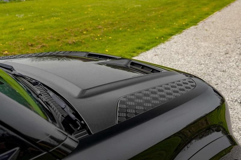 Used Land Rover Defender SE 2021 Black SUV