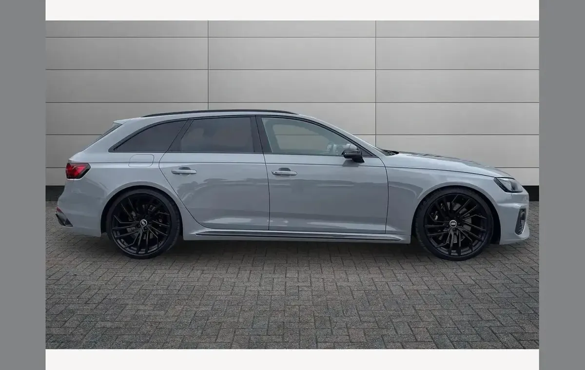 Used Audi RS4 Design 450 HP (330 kW) 2023 Grey Estate