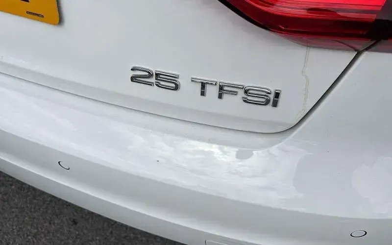 Used Audi A1 Sportback Sport 95 HP (69 kW) 2024 White Hatchback